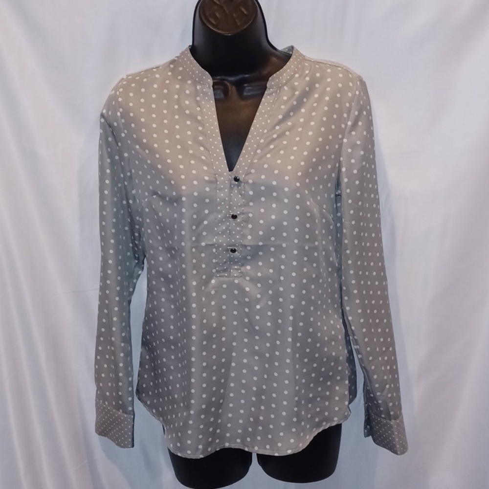 The Limited Blouse Women's Sz XS Gray Polka Dot Button-Up V-Neck Regular Fit